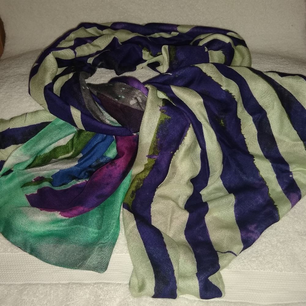 Oriflame Sweden double-sided scarf